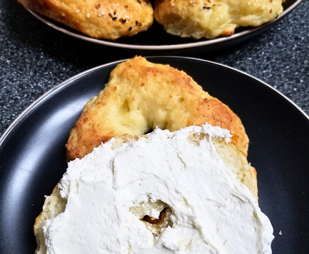2 ingredient cottage cheese bagels