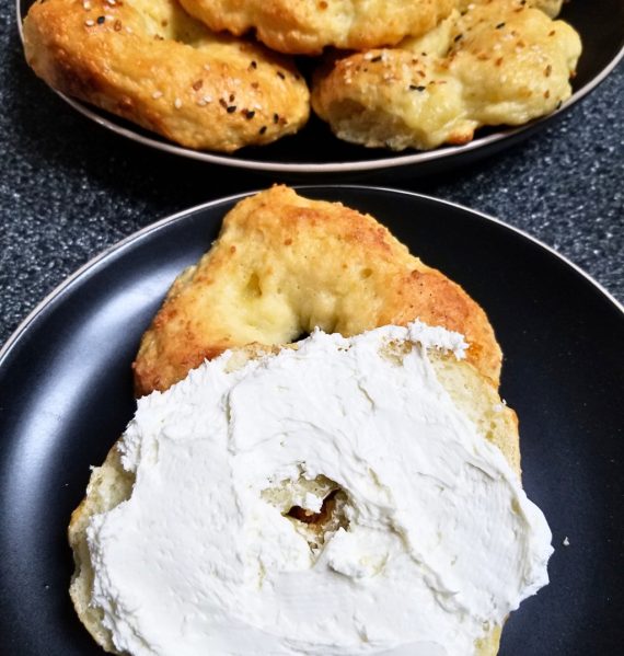 2 ingredient cottage cheese bagels