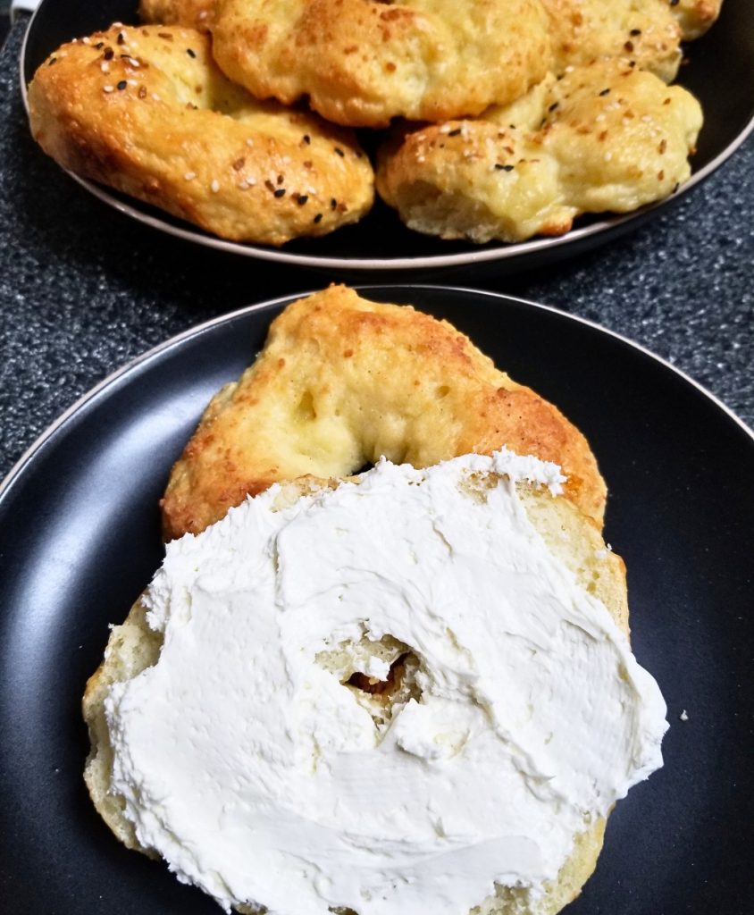 2 ingredient cottage cheese bagels